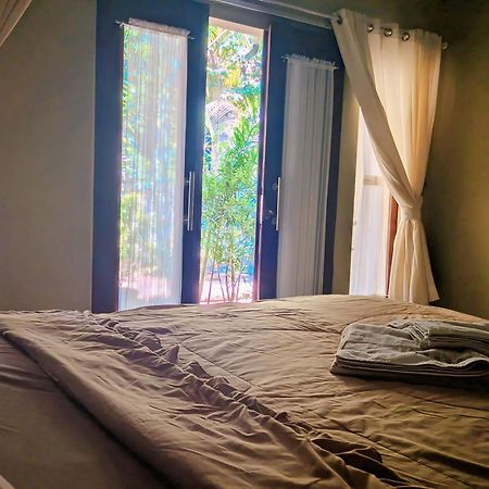 Three V Homestay Kuta  Extérieur photo