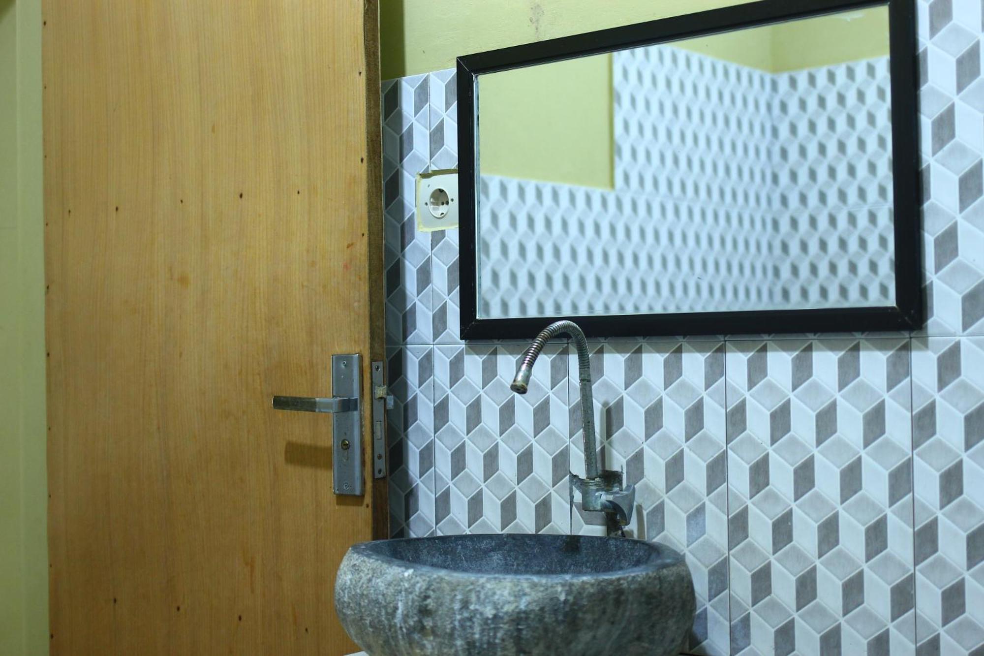 Three V Homestay Kuta  Extérieur photo