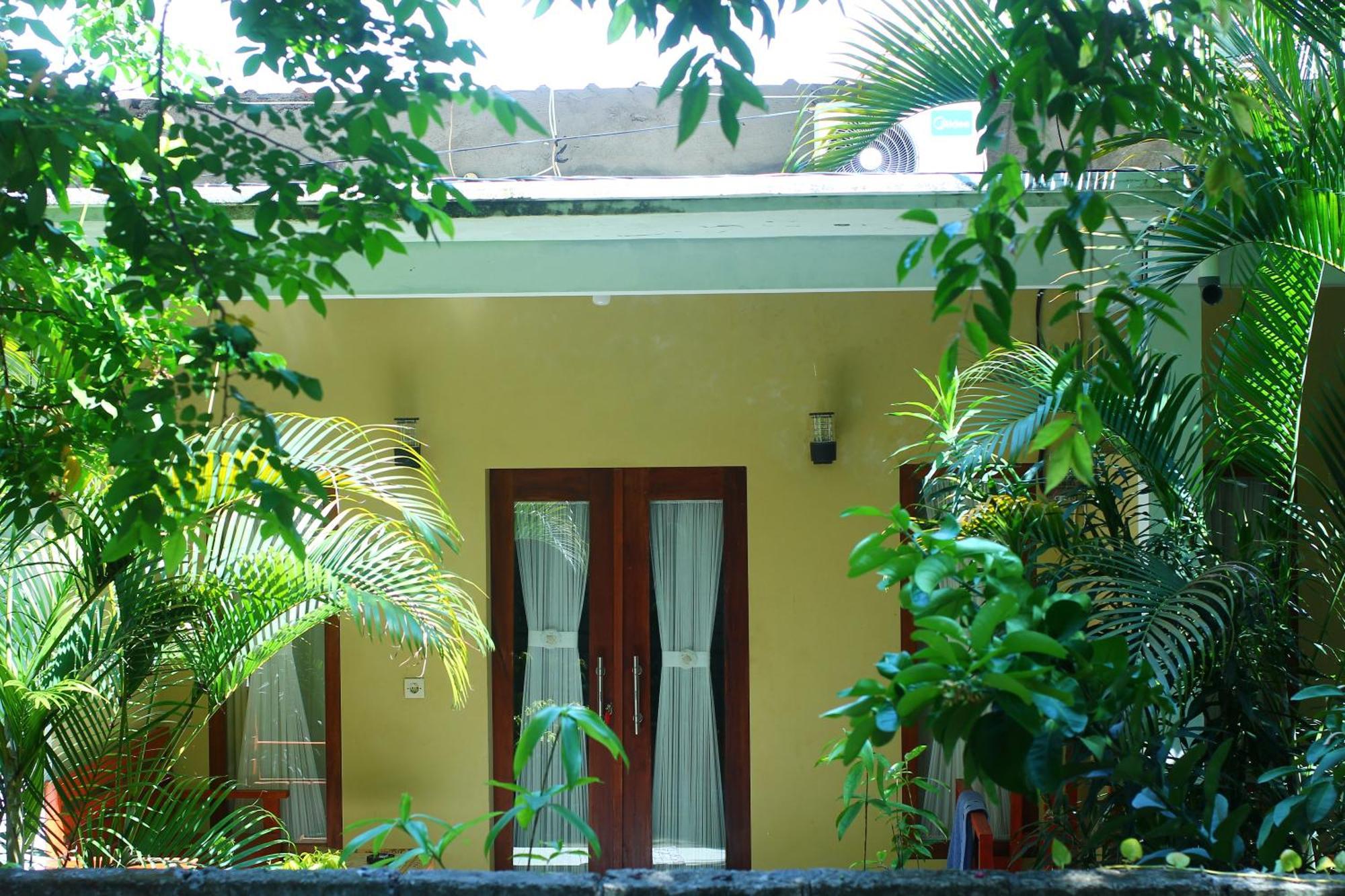 Three V Homestay Kuta  Extérieur photo