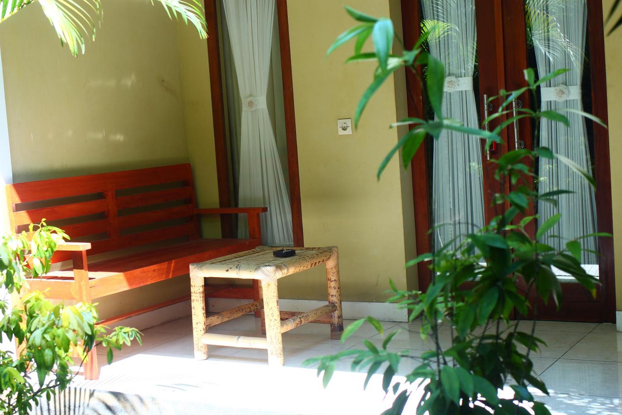 Three V Homestay Kuta  Extérieur photo